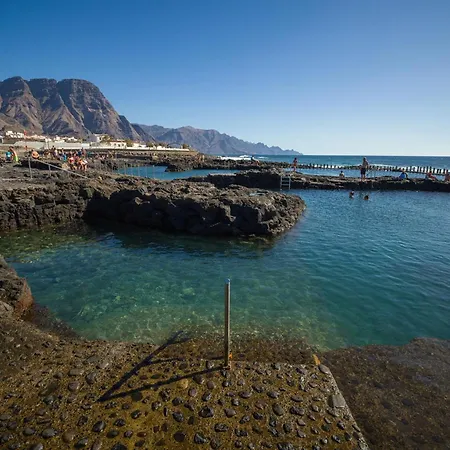 Pupe By Canariasgetaway *