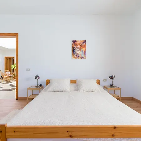 Chalet Agaete Pupe By Canariasgetaway