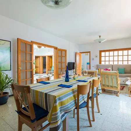 Chalet Agaete Pupe By Canariasgetaway
