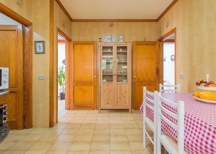 Pupe By Canariasgetaway Chalet