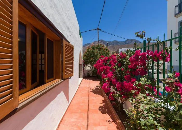 Pupe By Canariasgetaway Chalet