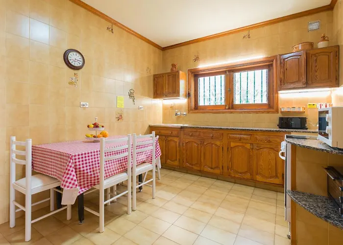 Pupe By Canariasgetaway Chalet *